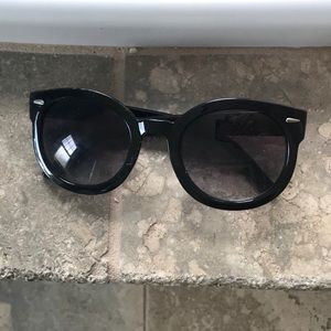Urban outfitters black sunglasses